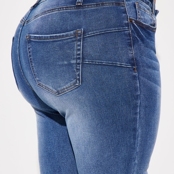 NEW!! Lots of Stretch Booty Lifting Skinny Jeans - Dark Wash/Size 9-NWT - Picture 2 of 11